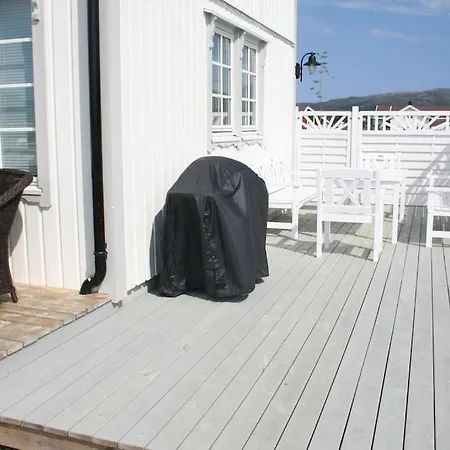 By The Sea With Many Activity Opportunities Holiday home