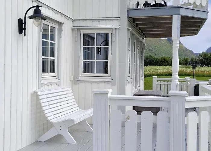By The Sea With Many Activity Opportunities * Leknes