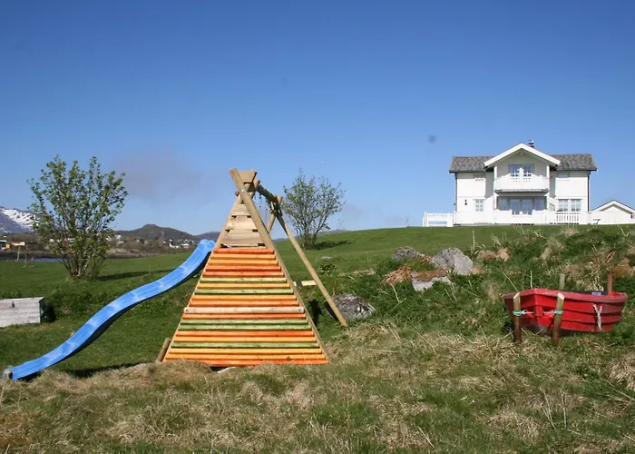 By The Sea With Many Activity Opportunities * Leknes